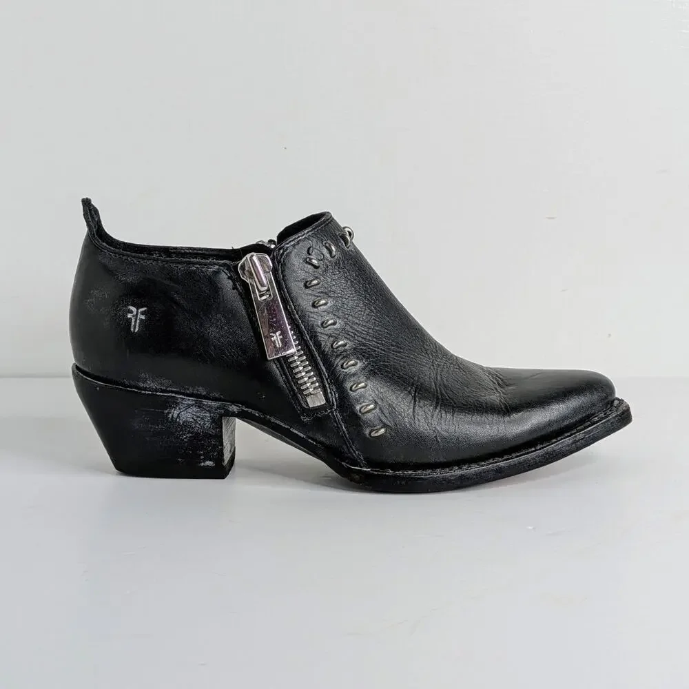 Frye Sacha Shooties 6 Black Leather Silver Stud Ankle Boots Heritage Style - Picture 11 of 16